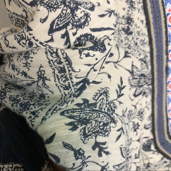 Akemi + Kin Embroidered Silverpoint Peasant Top - Picture 6 of 8